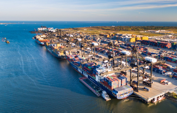 10 Largest Ports in North America · Los Angeles port. · Long of Beach port. · The Port of New York and New Jersey · Georgia Ports.